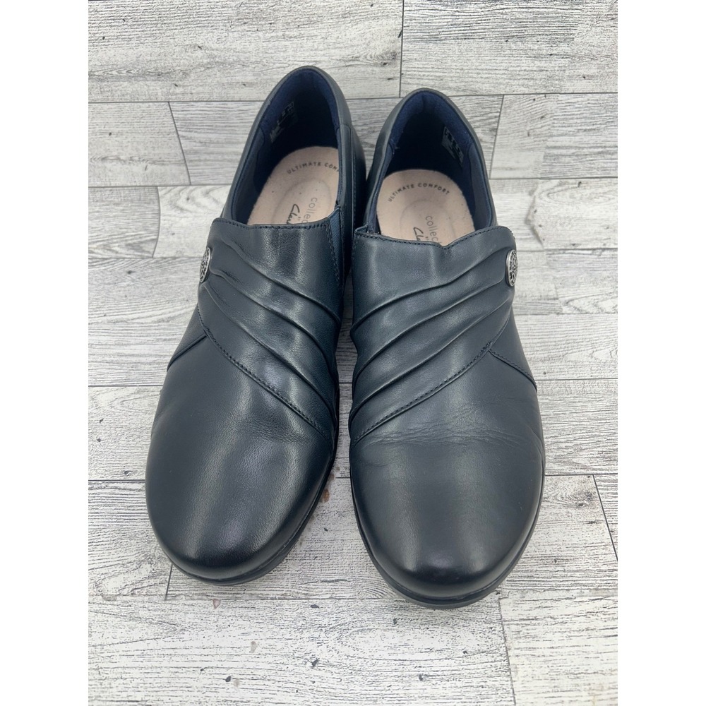 Clarks Collection Ultimate Comfort Navy Blue Leather Pleated Loafers Women Sz 8M